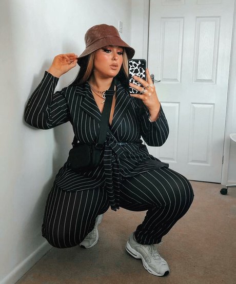 Holly Marston ポルノスター 高品質 ギャラリー