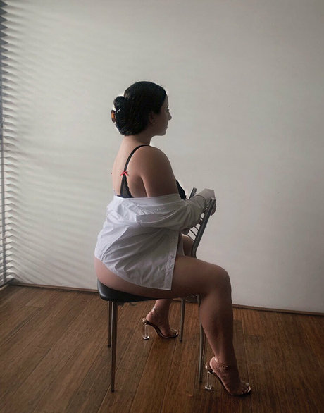 sexyyy lexiii セクシーなスター 写真