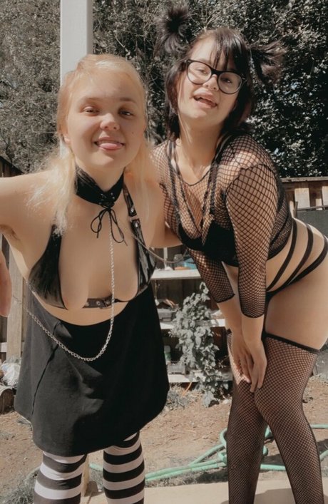 cl0wnpwuppy 独占女優 ギャラリー