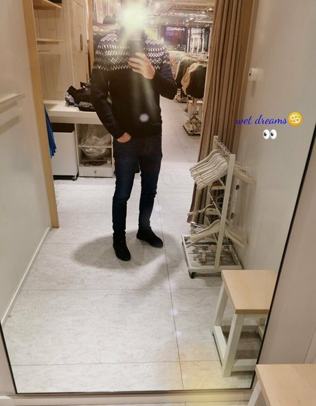 uwetdreams エロティックなスター 画像