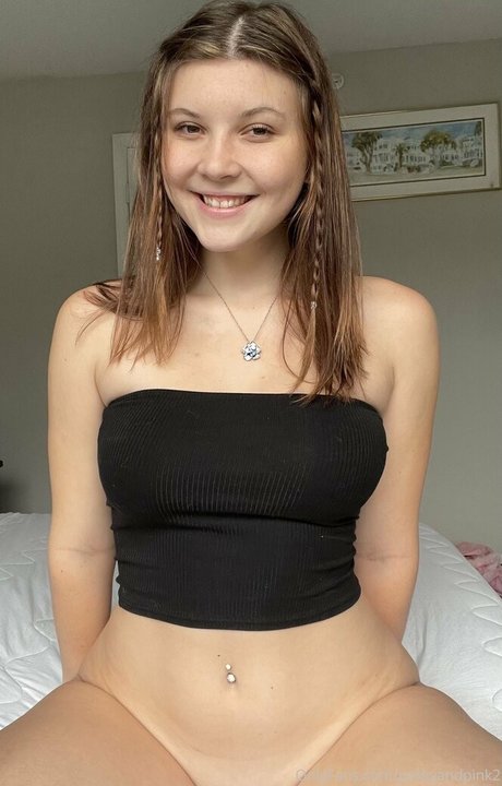 perkyandpink2 セクシーモデル 写真