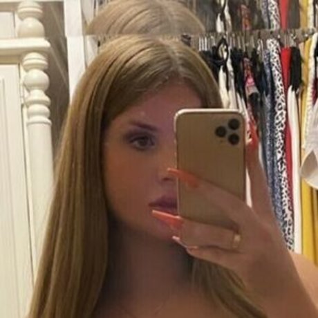 elizabethnyk ポルノスター セックス 画像