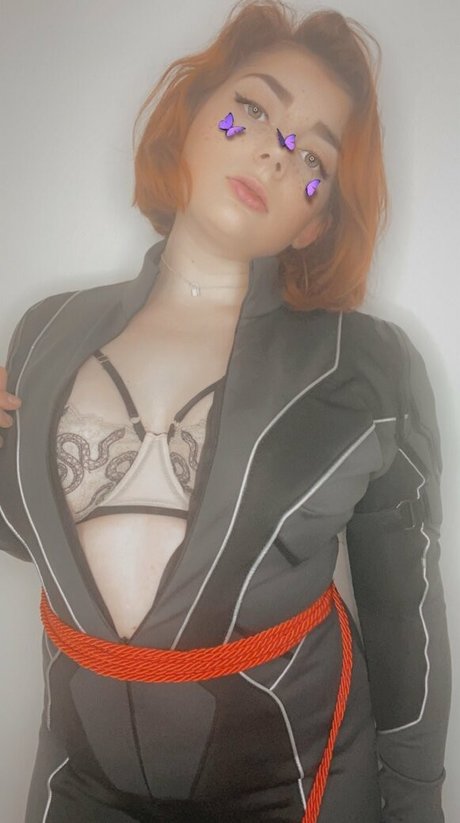 小さいペニスのオンリーファンズ ホット裸 画像