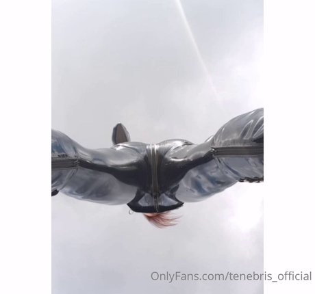 ブッシュ・オンリーファンズ えろた 写真