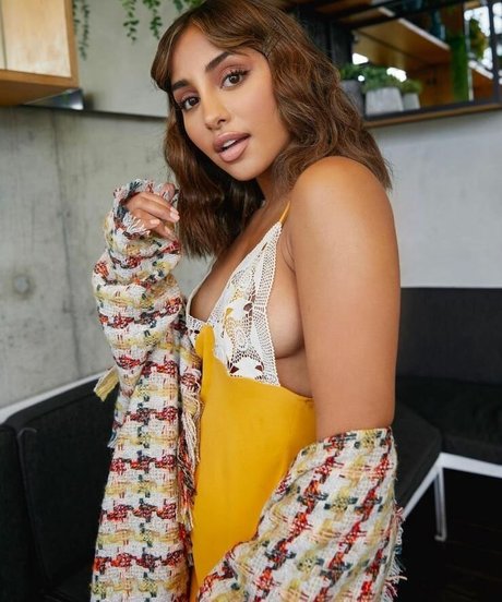 Maria Thattil スター xxx ギャラリー