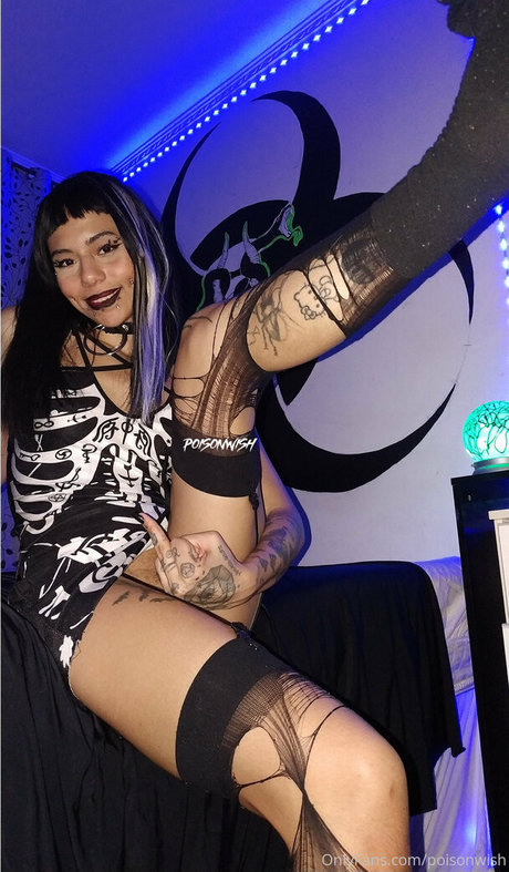 poisonwish セクシーなスター 写真