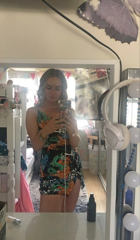 ロールプレイオンリーファン ヌード 写真