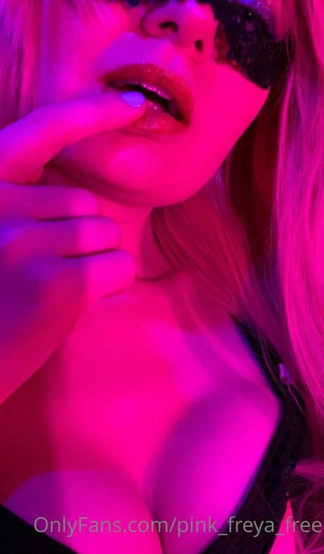 pink freya free かわいいポルノスター 画像