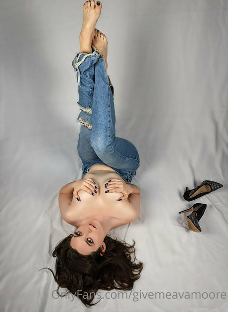 givemeavamoore HDスター 写真