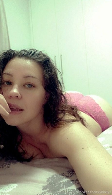xbinkyx 無料のポルノスター 画像