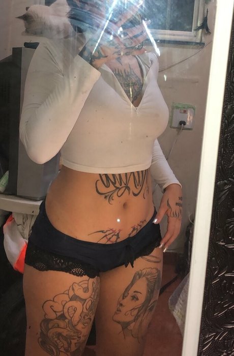 nfdjulianx かわいいポルノスター 写真