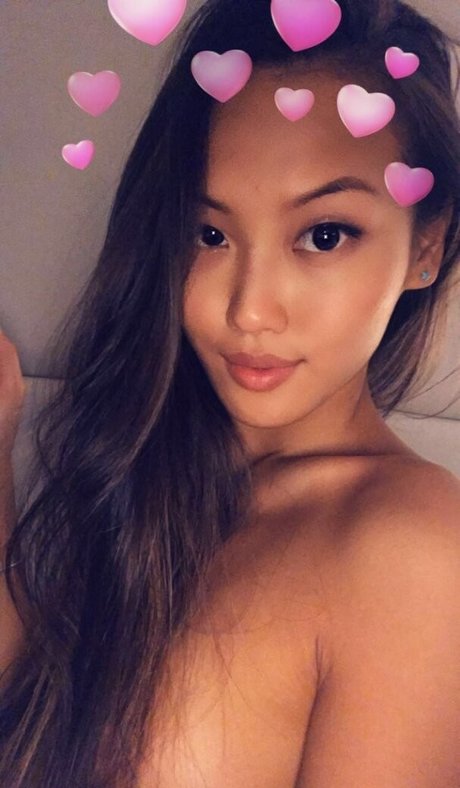 Linggg baby ポルノスター セクシー 写真