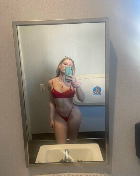 Lexi Kaizer ポルノスター 写真