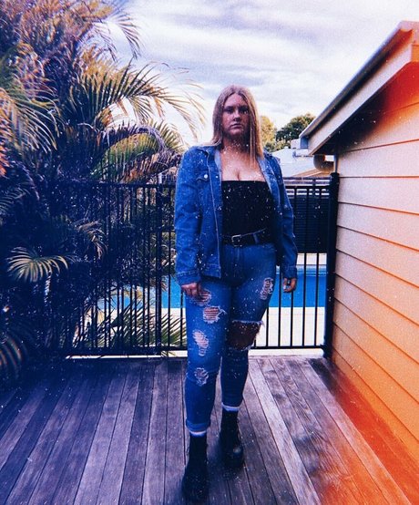 ダーティトークオンリーファンズ ポルノグラフィック アーカイブ