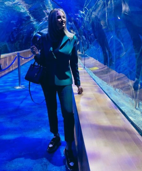 裸の熟女オンリーファンズ えろた 写真