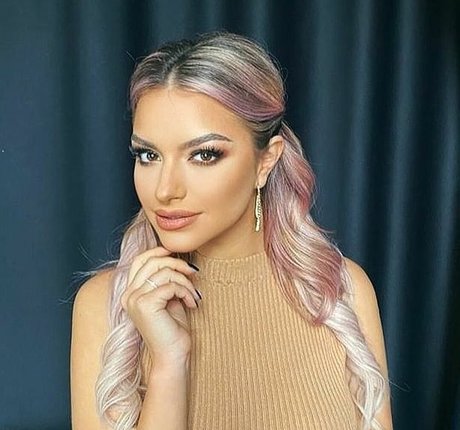 足フェチオンリーファンズ セクシー 写真