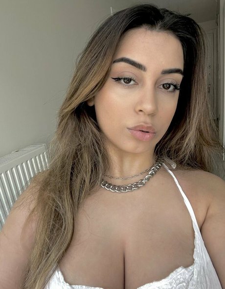 naturabody エロティックなポルノスター 写真