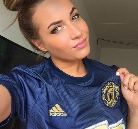 Katrina Maria アダルトモデル 画像