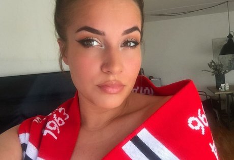 Katrina Maria ヌードスター 写真