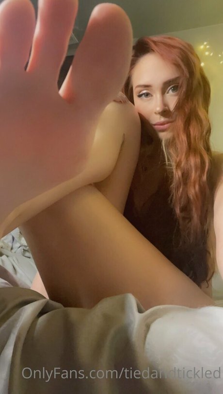 tiedandtickled ヌードモデル 画像