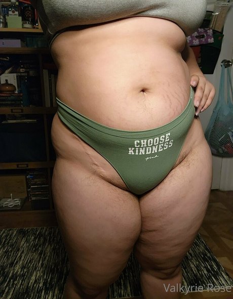 熟女の足オンリーファンズ 無料ポルノ 写真