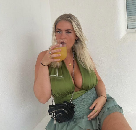 Anna K ポルノモデル ギャラリー