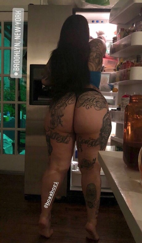 Bossbori アダルトモデル 写真