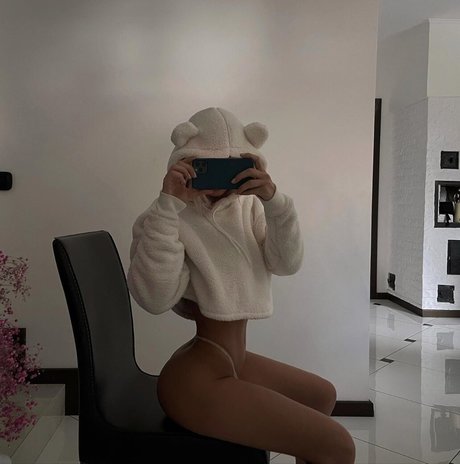 Kate Kirienko トップモデル 写真