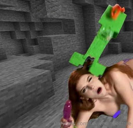 sexyredinbedfree 最高のモデル 写真