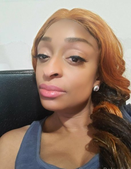 騎乗位熟女OnlyFans セックス 画像