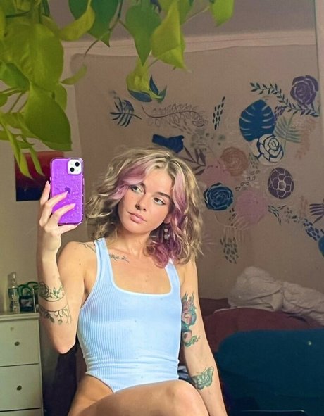 kambiiiii ポルノスター 無料 写真