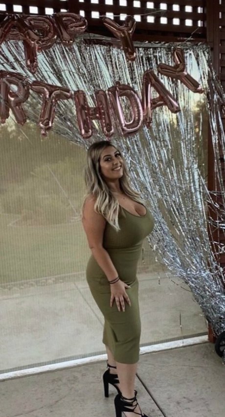 ゲイの乳首OnlyFans 可愛い ギャラリー