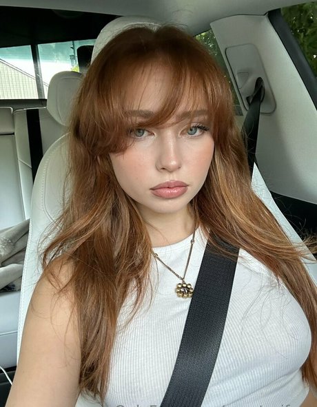 renatarifree ヌードモデル 写真