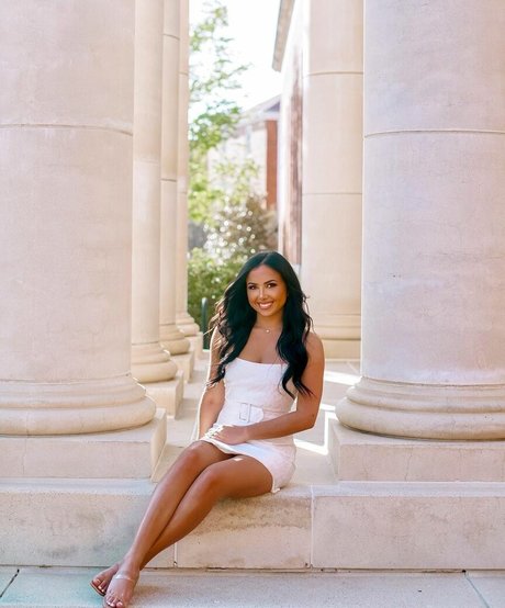 妊娠中のアジア人オンリーファンズ アートポルノ ギャラリー