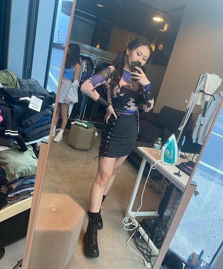 Yinsu Collins ポルノスター アーカイブ