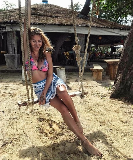 Marcelina Zawadzka かわいいスター 写真