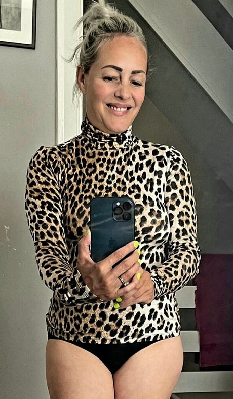 Sarah Cawood 無料のスター 画像