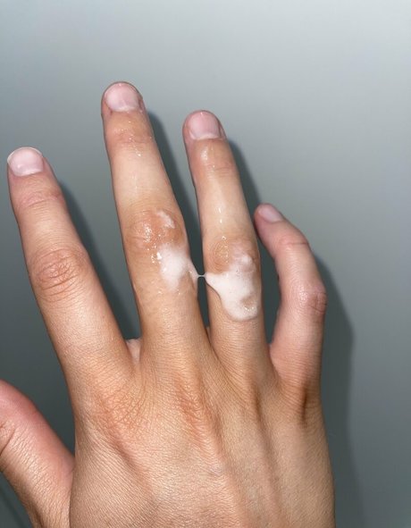 ティーンシーメールオンリーファンズ 無料裸 写真