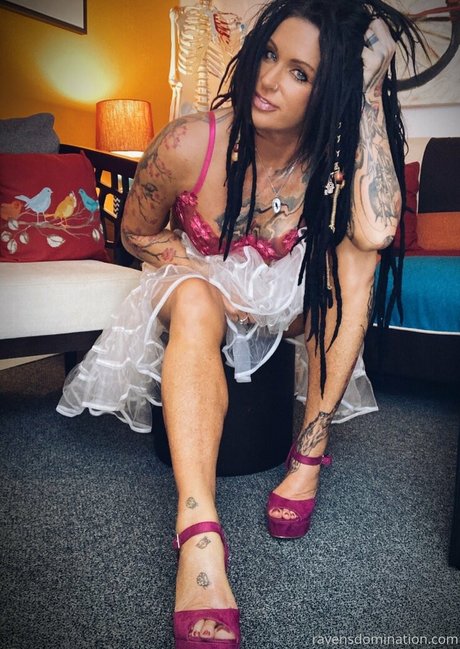 immistressraven トップポルノスター 写真