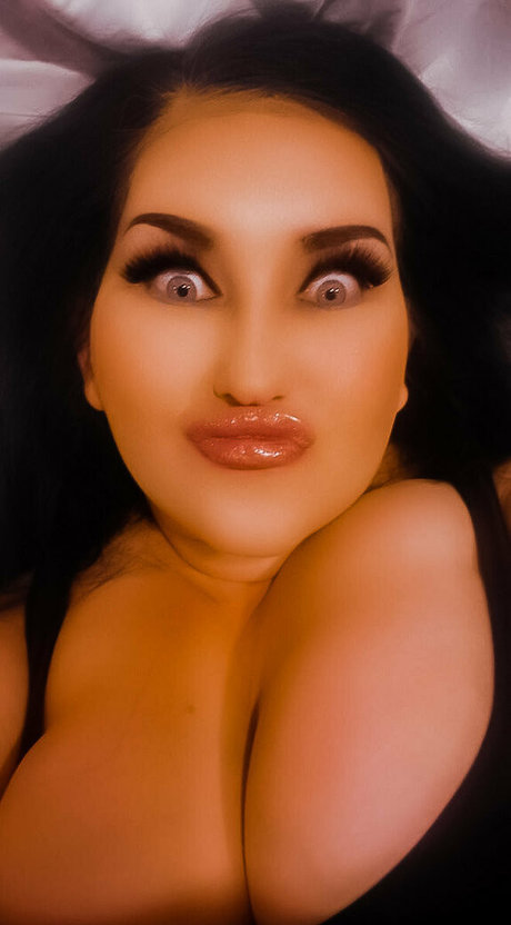 赤毛ティーンオンリーファンズ 無料裸 画像