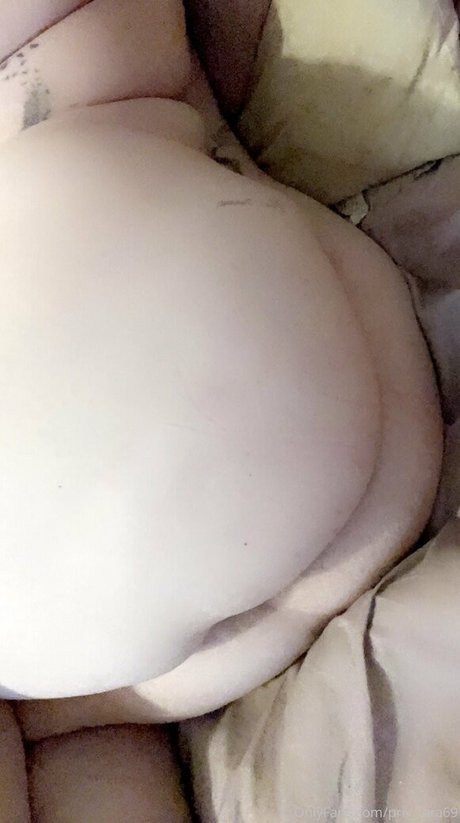 BBC売春婦OnlyFans アートヌード 写真