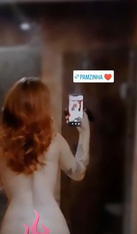 Pamela Nunes 独占スター 写真