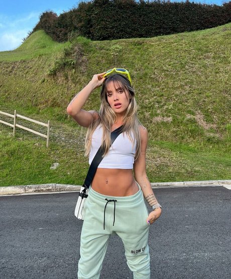 Mally Restrepo セックスモデル 写真