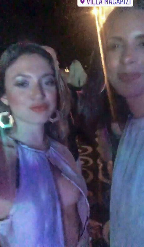 OnlyFansの普及 ヌード 写真