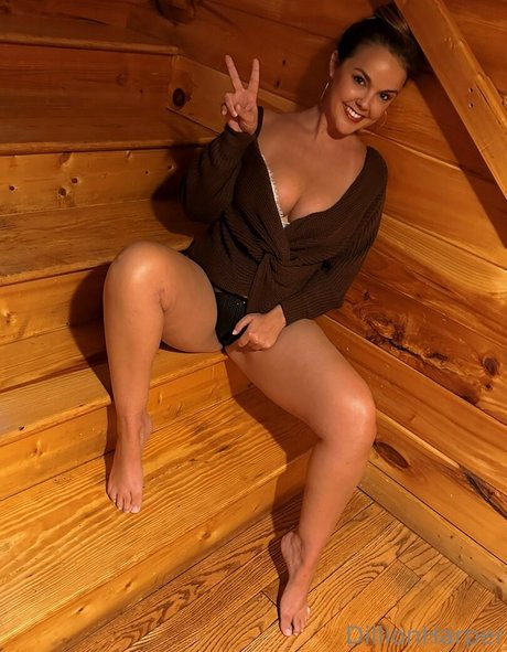 教師限定ファン セクシーヌード 写真