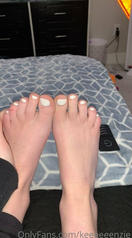 Brunettebhabie 高品質のポルノスター 画像