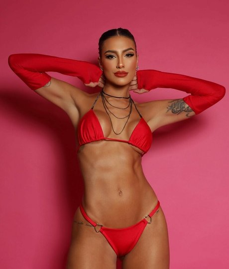 Any Borges ポルノスター エロティック 画像