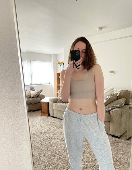 太った足のOnlyFans えろた 画像