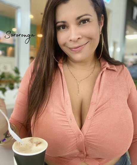 痩せたアジア人ティーン OnlyFans ヌード 写真