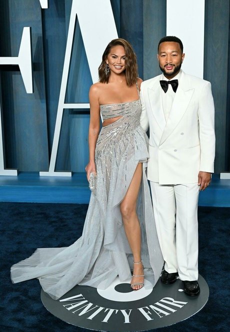 ポーグガールズオンリーファン ポルノ 写真